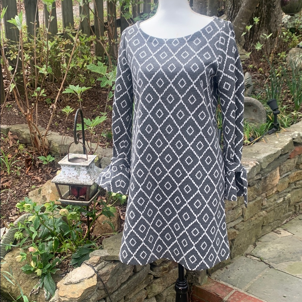 LOFT Outlet Grey & White Patterned dress